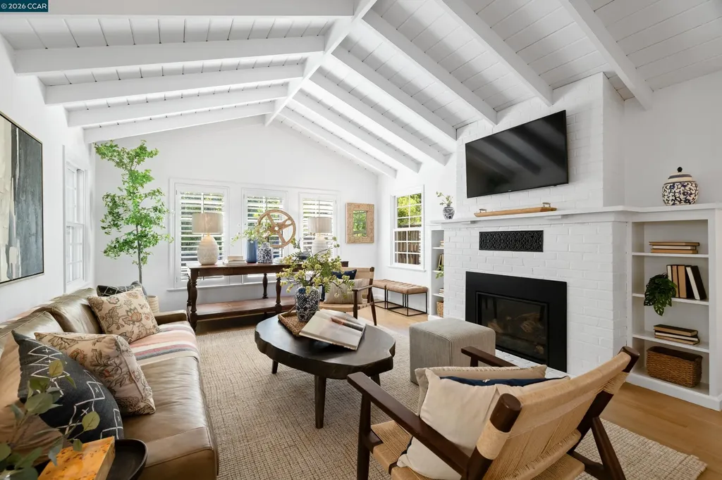 101 La Bolsa Road Walnut Creek CA 94598