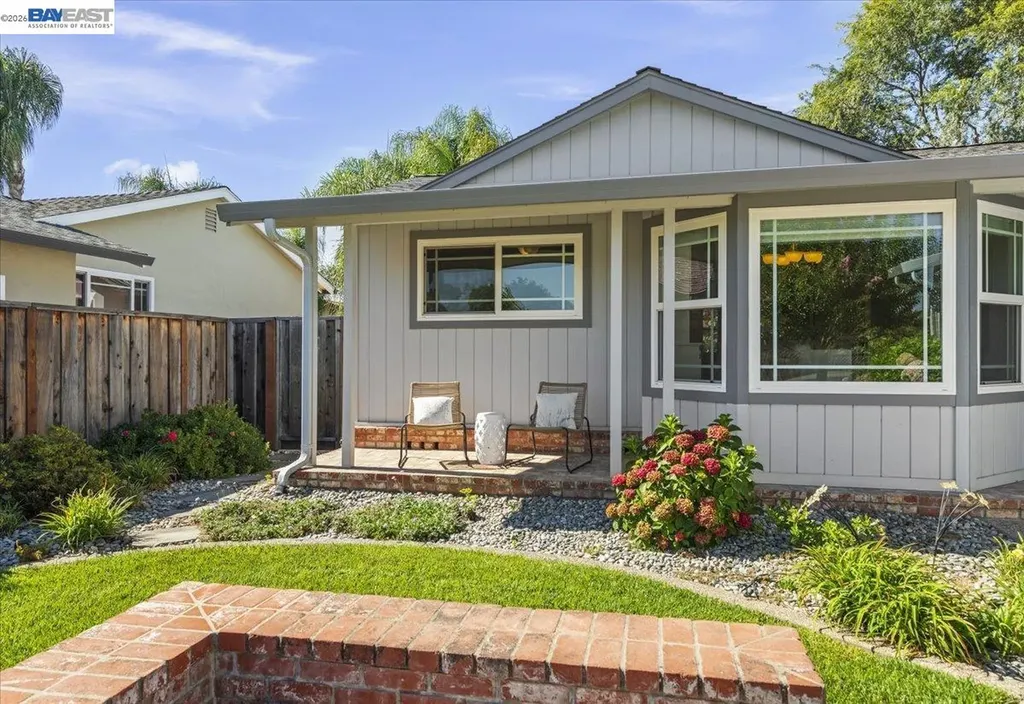 1421 Columbus Avenue Livermore CA 94550