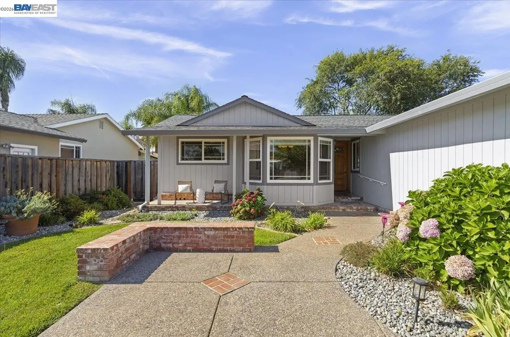 1421 Columbus Avenue Livermore CA 94550