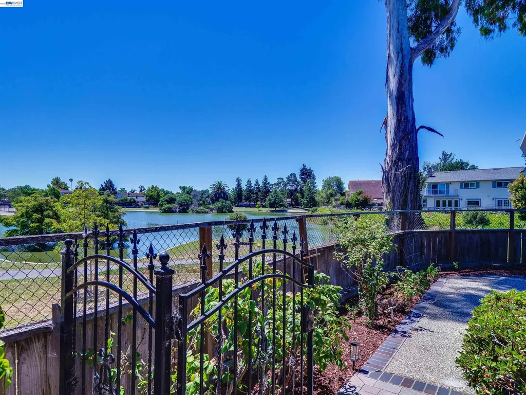 35791 Scarborough Drive Newark CA 94560