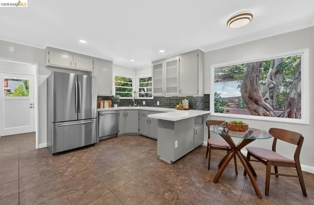 3014 Guido Street Oakland CA 94602