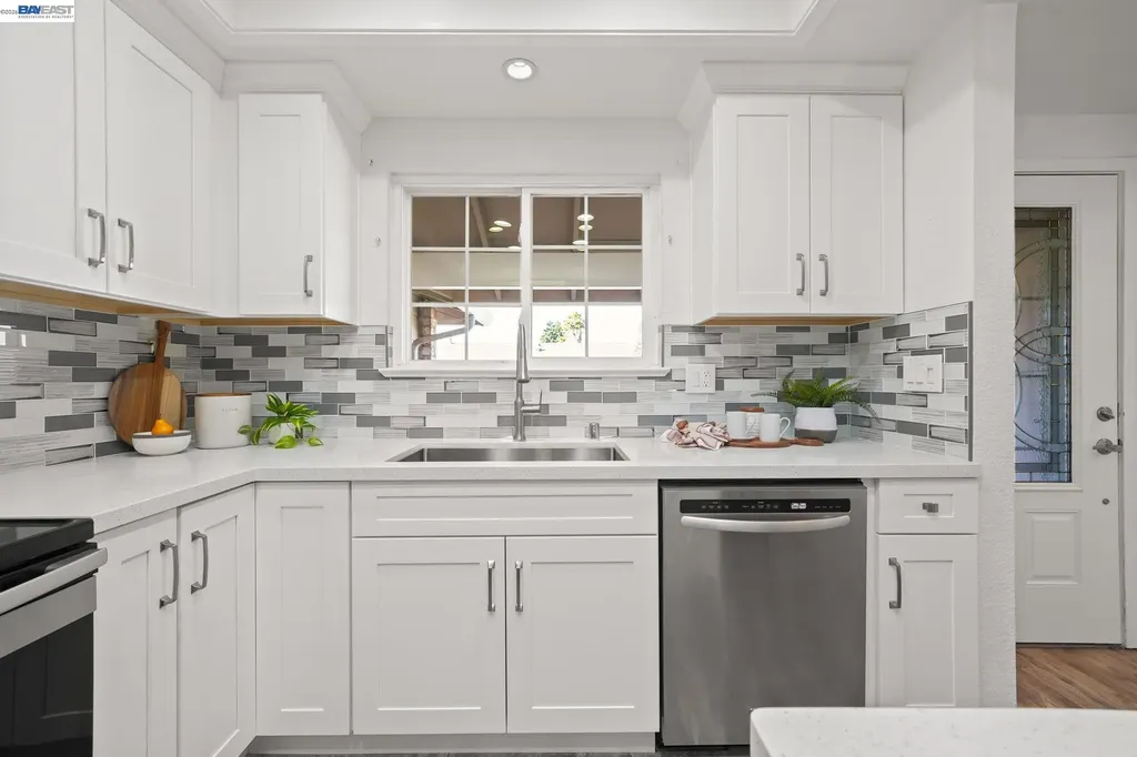 34455 Helston Place Fremont CA 94555