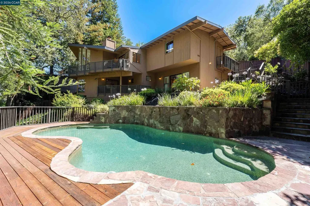1066 Via Baja Lafayette CA 94549