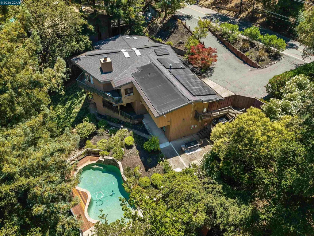 1066 Via Baja Lafayette CA 94549