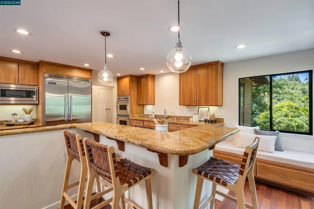 1066 Via Baja Lafayette CA 94549