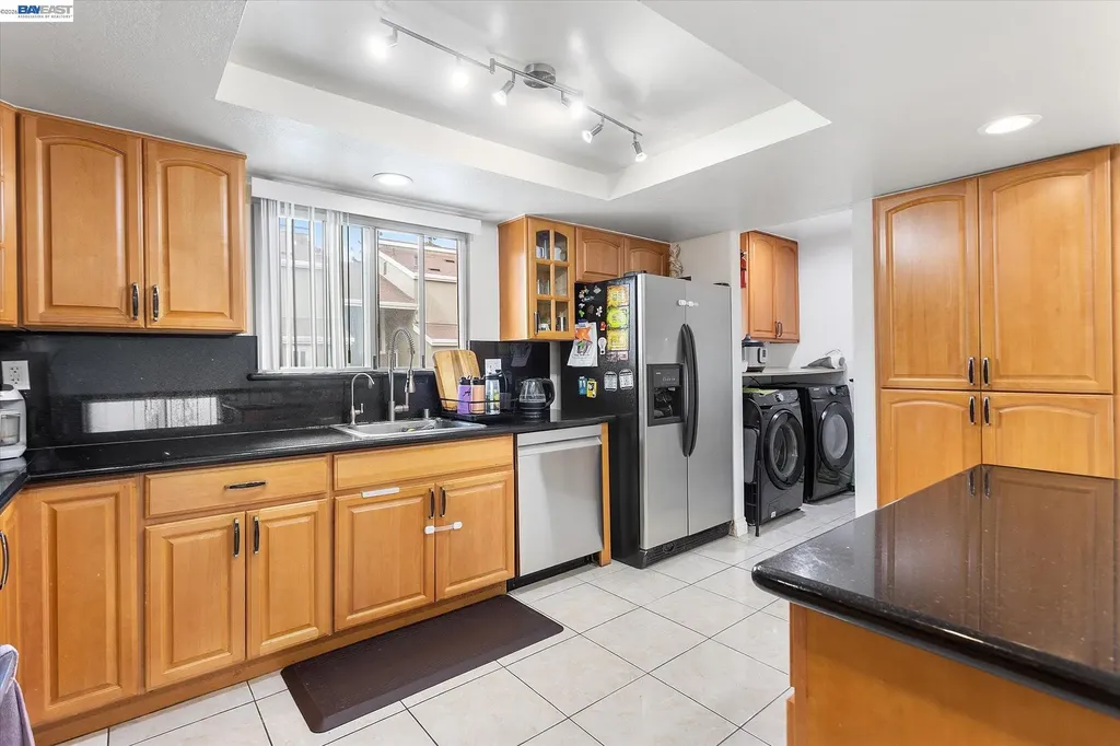 37946 Bright Common Fremont CA 94536