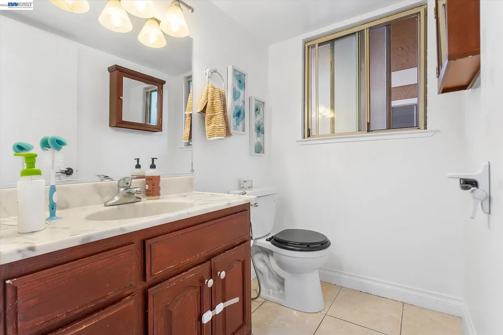 37946 Bright Common Fremont CA 94536
