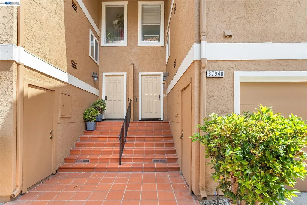 37946 Bright Common Fremont CA 94536