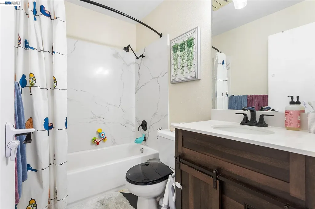 37946 Bright Common Fremont CA 94536