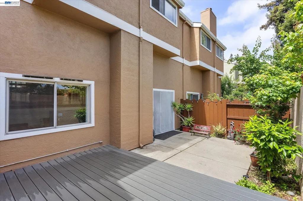 37946 Bright Common Fremont CA 94536