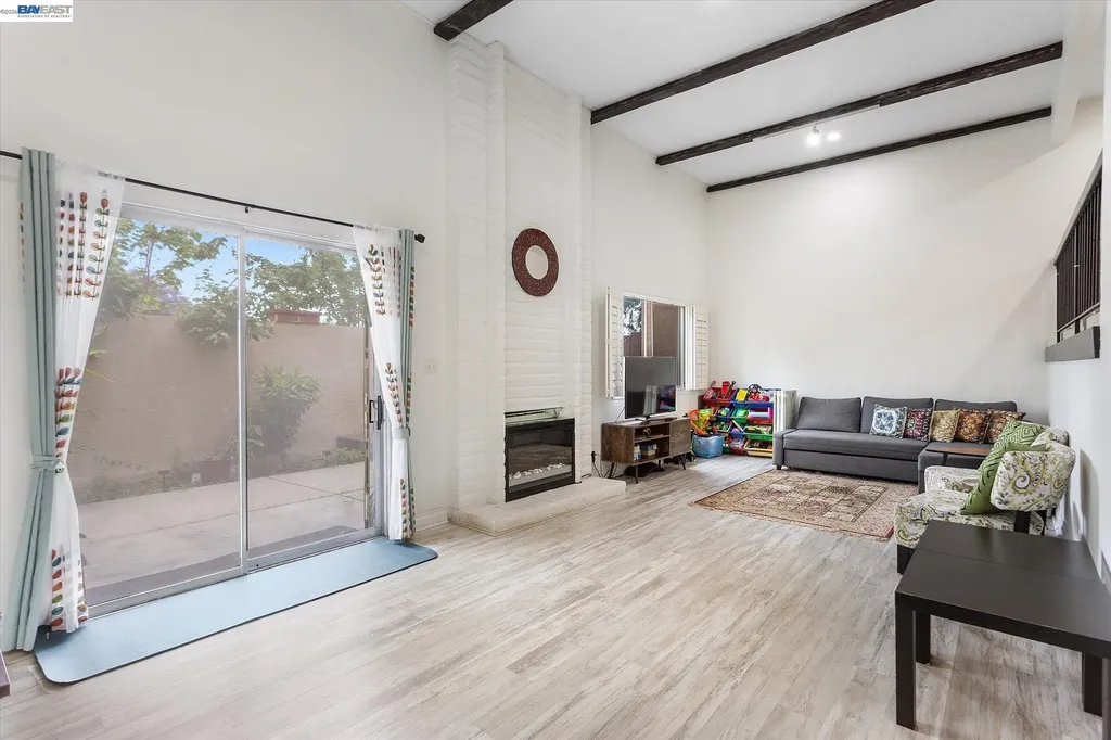 37946 Bright Common Fremont CA 94536