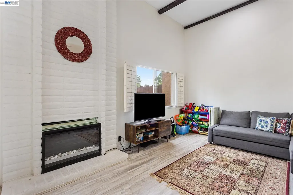 37946 Bright Common Fremont CA 94536