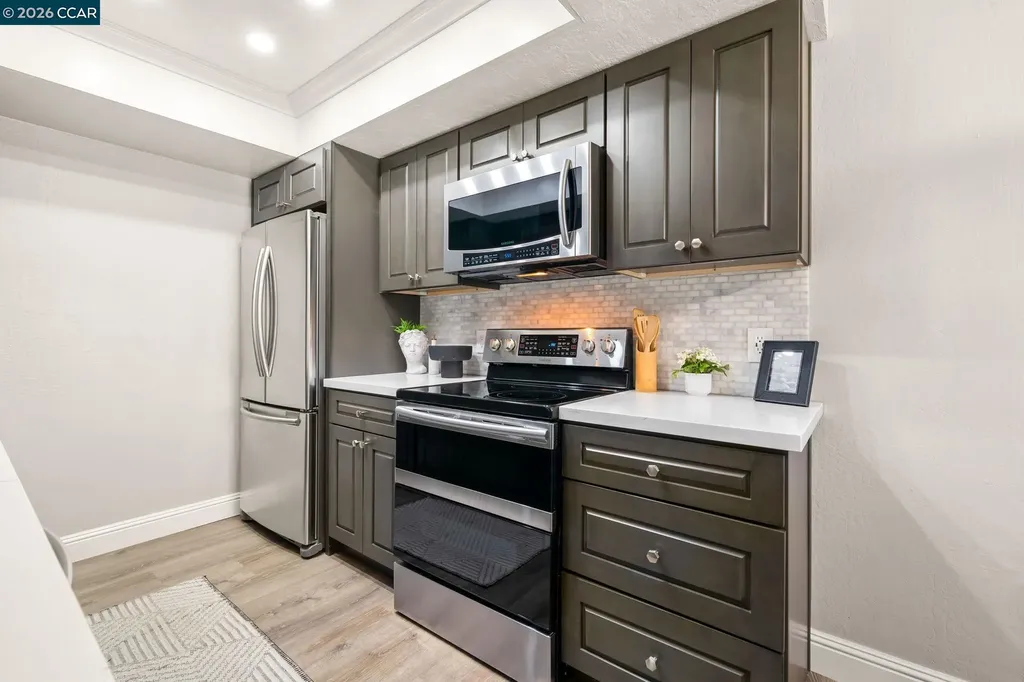 1355 Hull Lane Martinez CA 94553