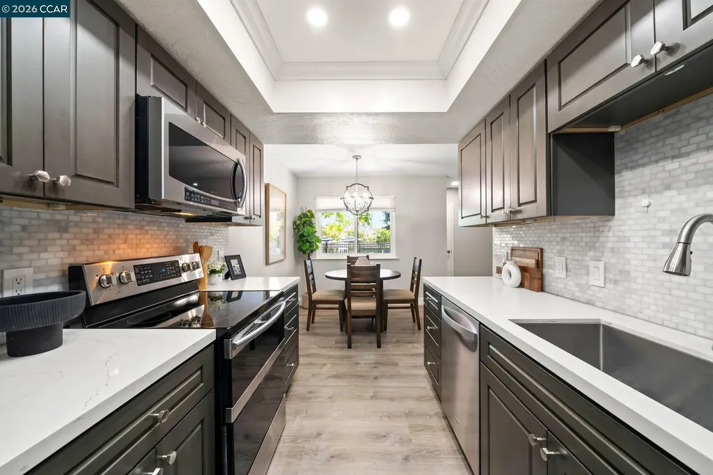 1355 Hull Lane Martinez CA 94553