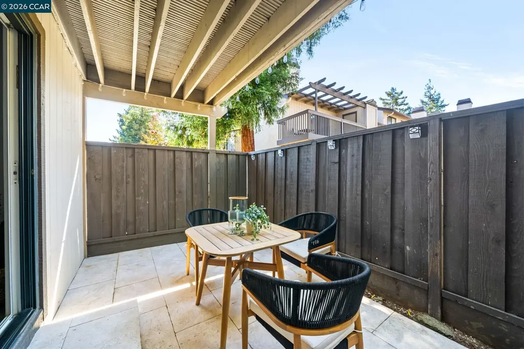 1355 Hull Lane Martinez CA 94553