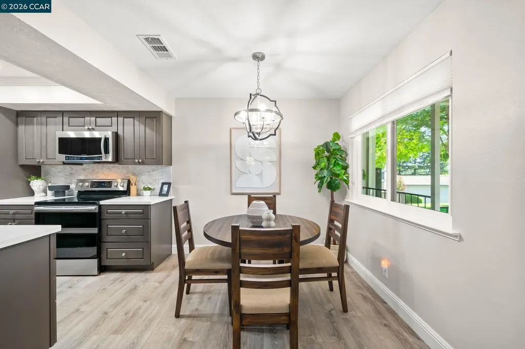 1355 Hull Lane Martinez CA 94553