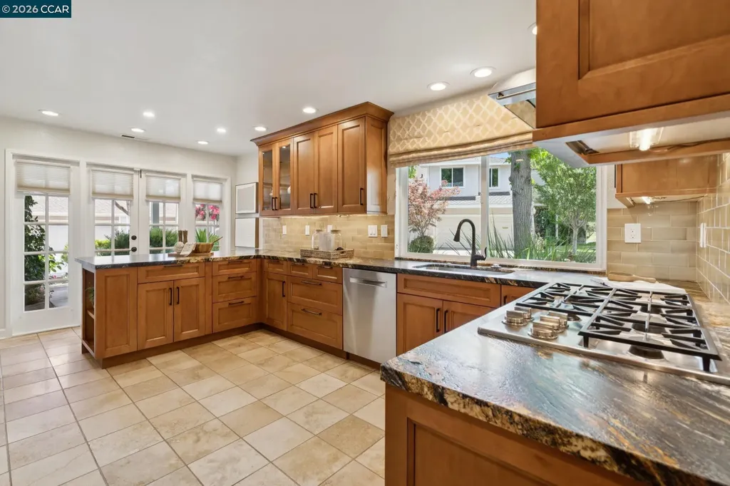 1560 Pyrenees Place Walnut Creek CA 94598