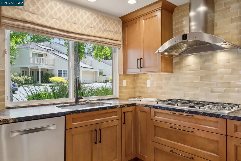 1560 Pyrenees Place Walnut Creek CA 94598