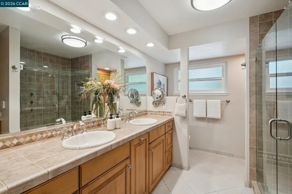 1560 Pyrenees Place Walnut Creek CA 94598