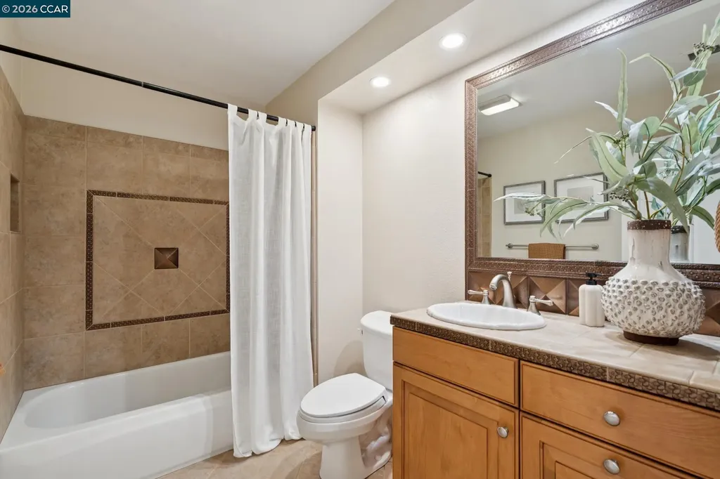 1560 Pyrenees Place Walnut Creek CA 94598