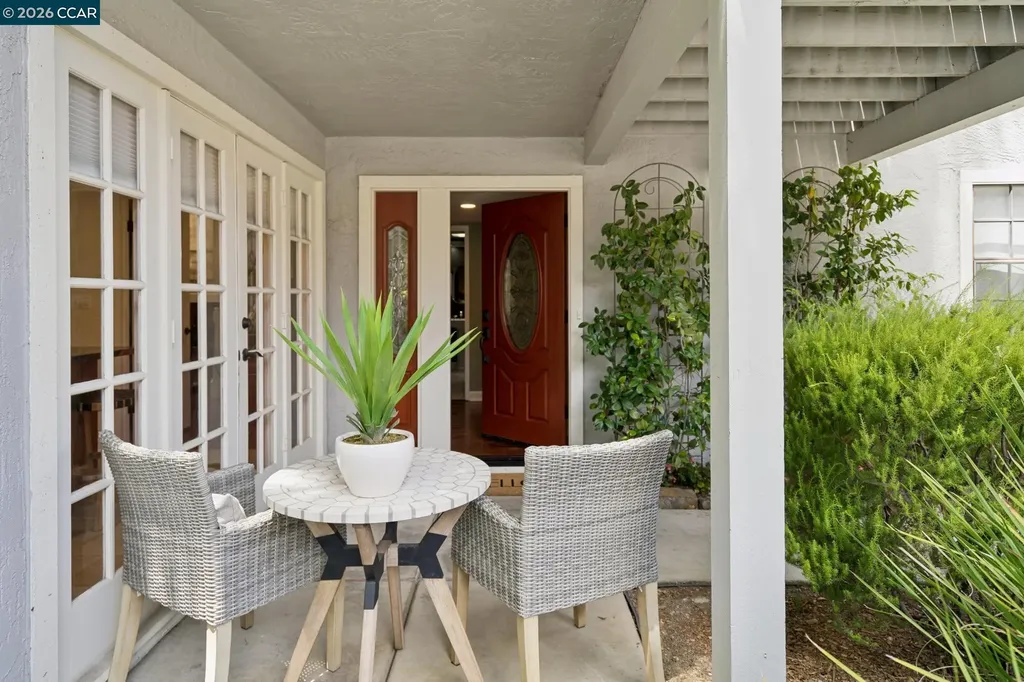 1560 Pyrenees Place Walnut Creek CA 94598
