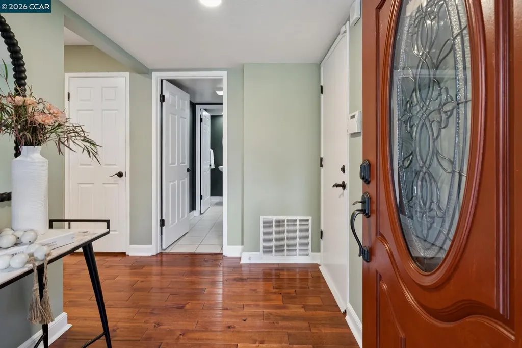 1560 Pyrenees Place Walnut Creek CA 94598