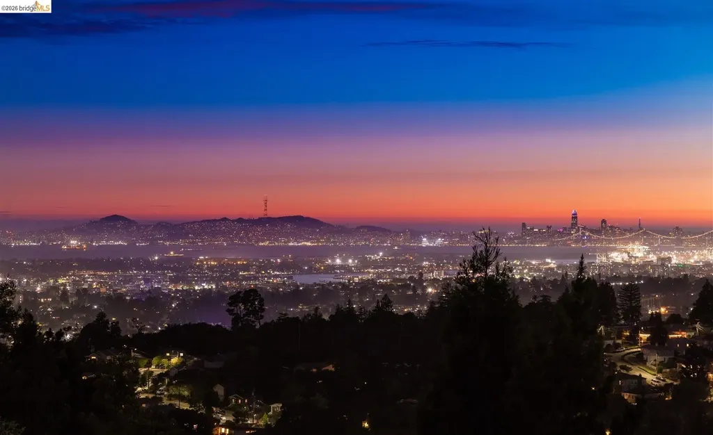 32 Sereno Circle Oakland CA 94619
