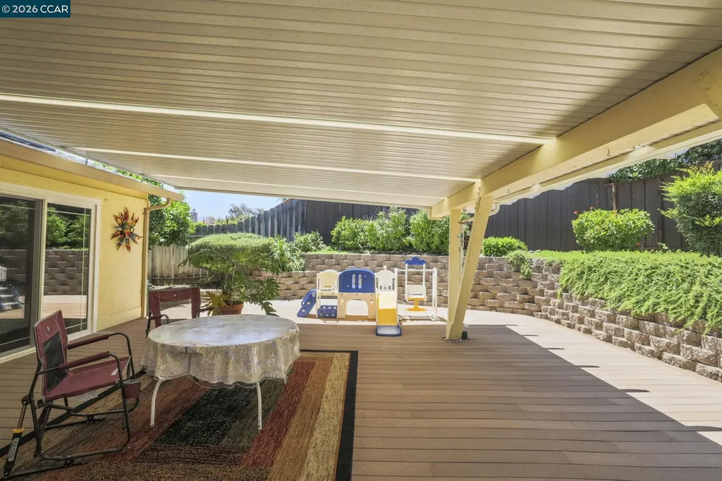 2124 Impala Court Pittsburg CA 94565