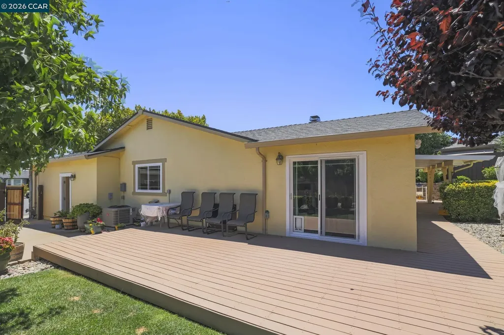 2124 Impala Court Pittsburg CA 94565