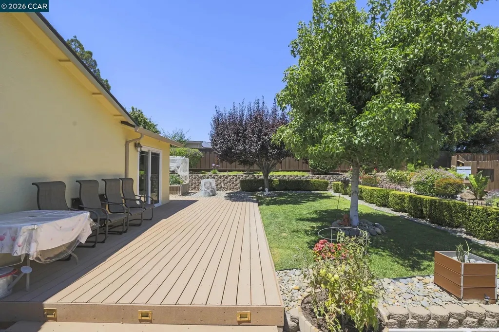 2124 Impala Court Pittsburg CA 94565
