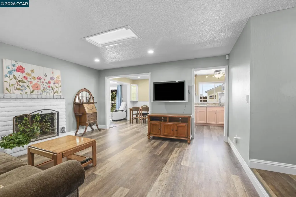 2124 Impala Court Pittsburg CA 94565