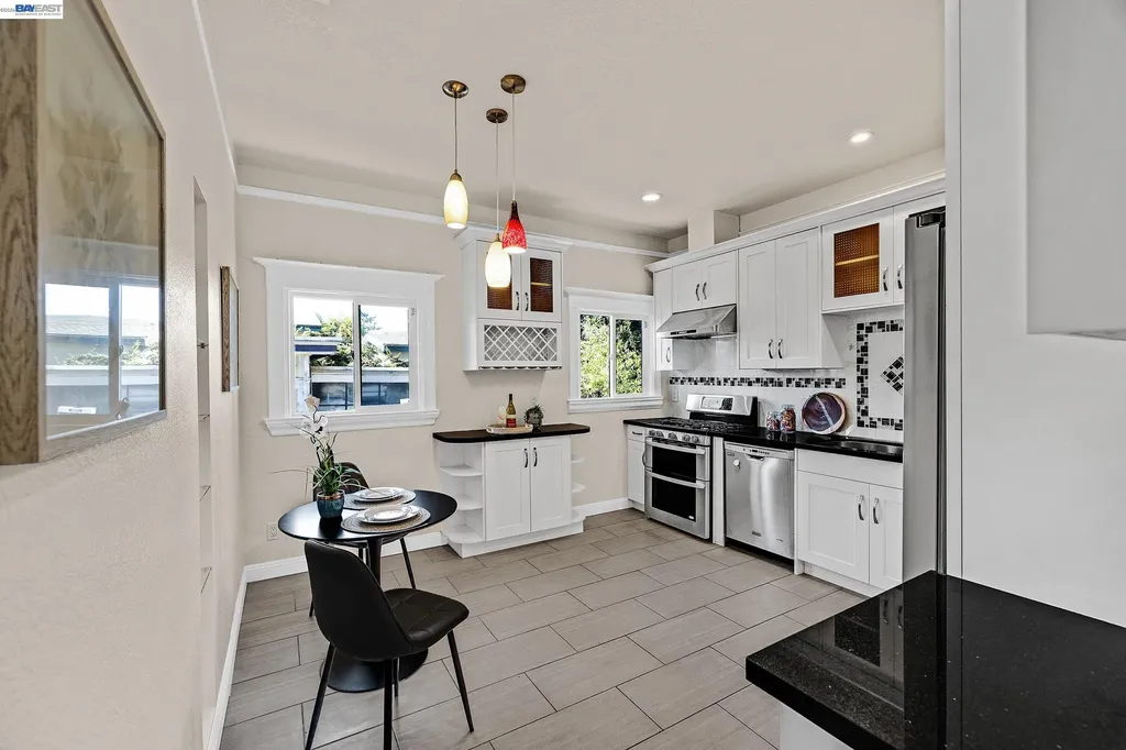 3725 Linwood Avenue Oakland CA 94602