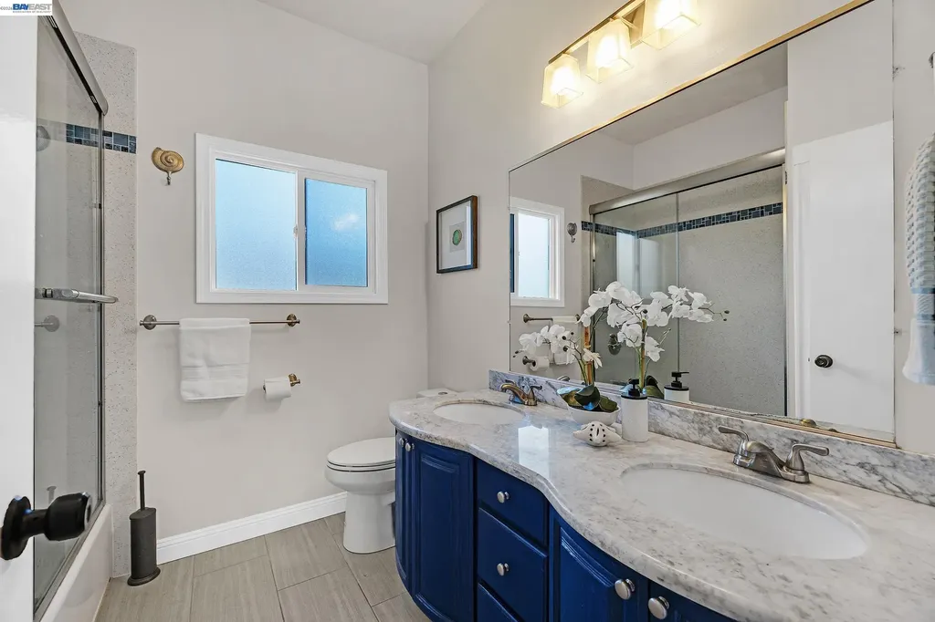 3725 Linwood Avenue Oakland CA 94602
