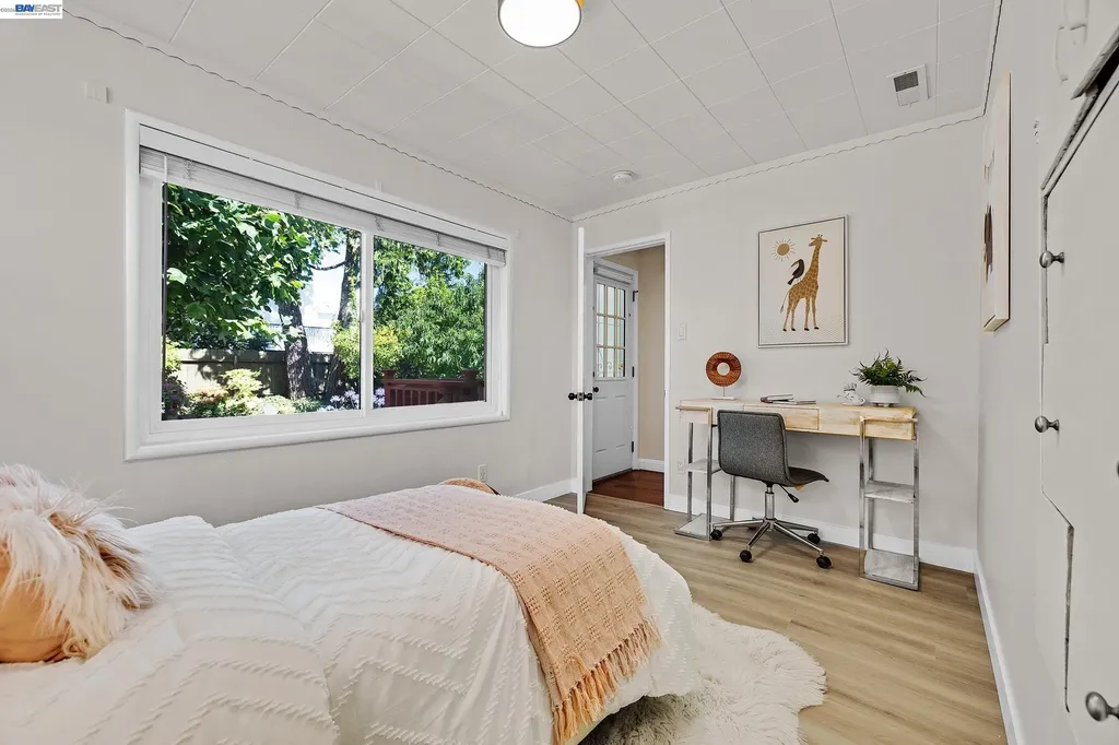 3725 Linwood Avenue Oakland CA 94602