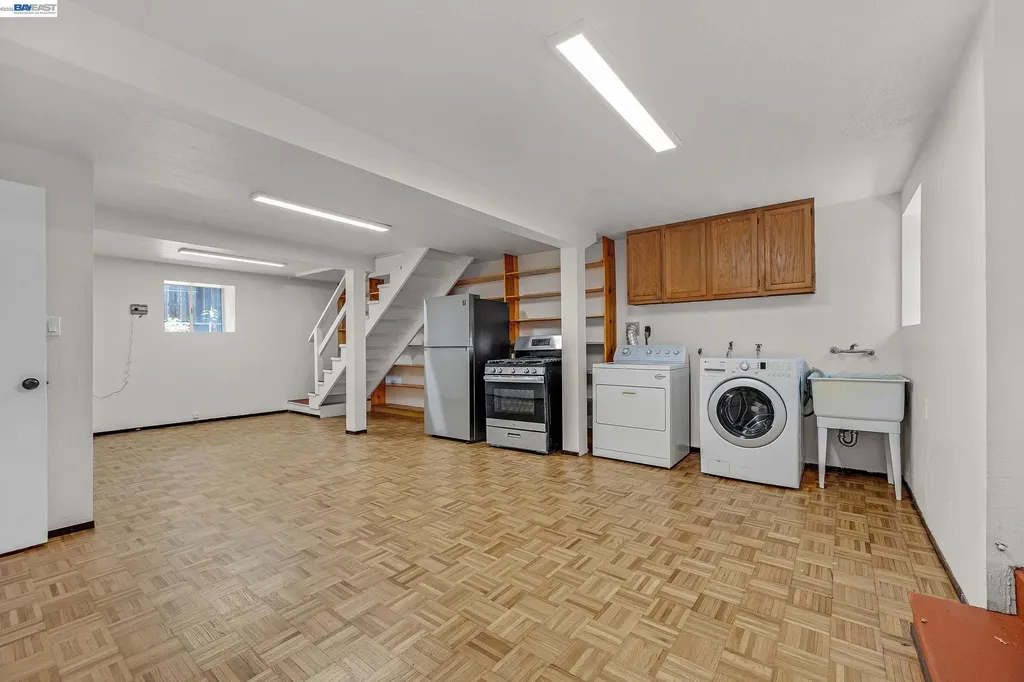 3725 Linwood Avenue Oakland CA 94602