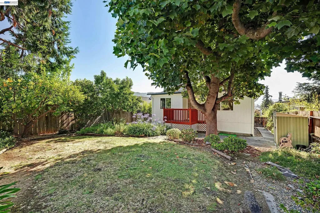 3725 Linwood Avenue Oakland CA 94602