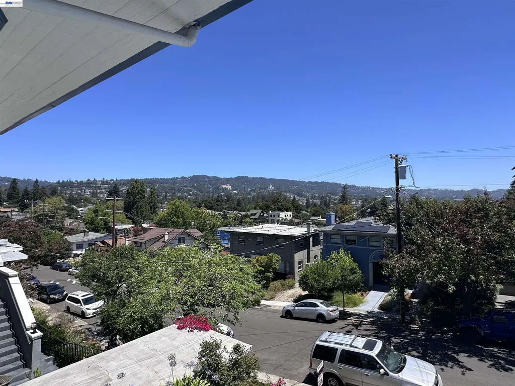 3725 Linwood Avenue Oakland CA 94602
