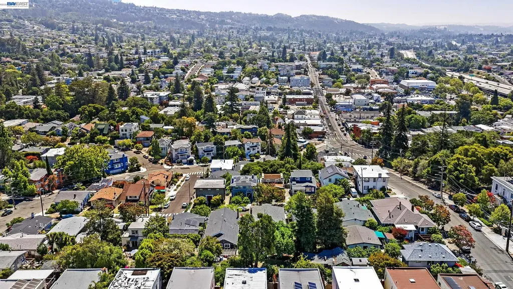 3725 Linwood Avenue Oakland CA 94602