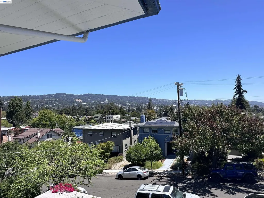 3725 Linwood Avenue Oakland CA 94602