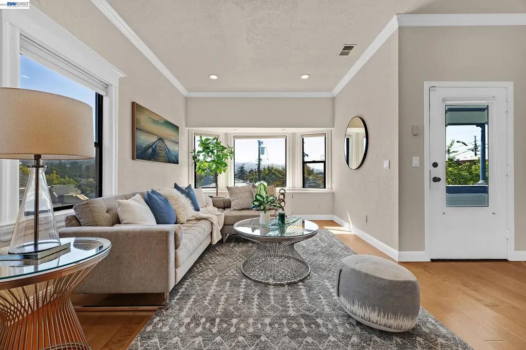3725 Linwood Avenue Oakland CA 94602