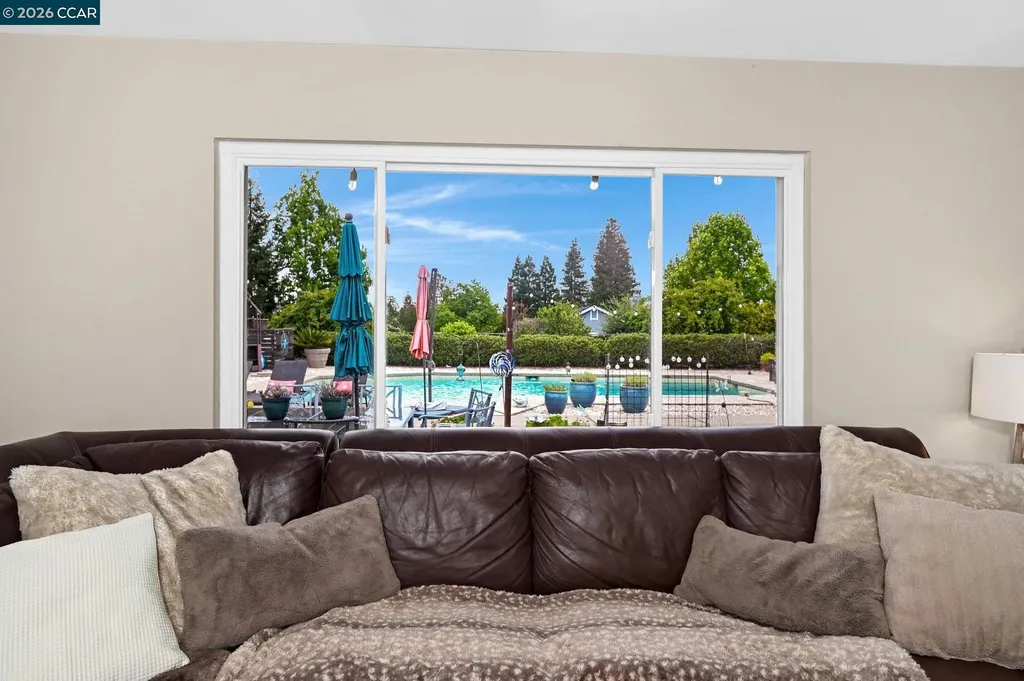 341 Twinview Drive Pleasant Hill CA 94523