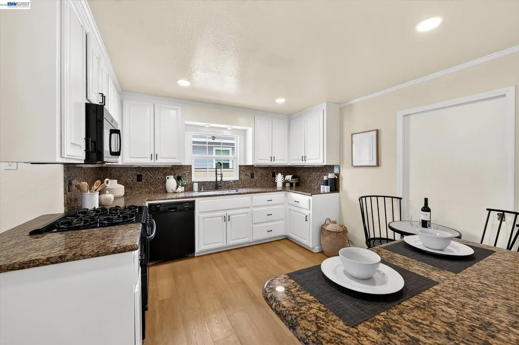 1576 4th Street Livermore CA 94550