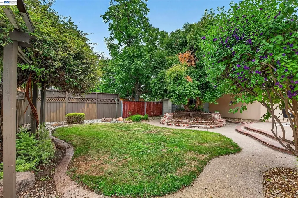 1576 4th Street Livermore CA 94550
