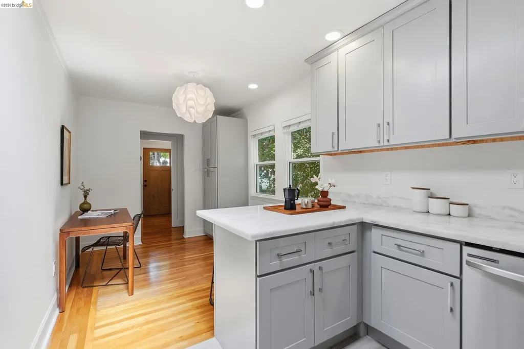 3142 Maxwell Avenue Oakland CA 94619