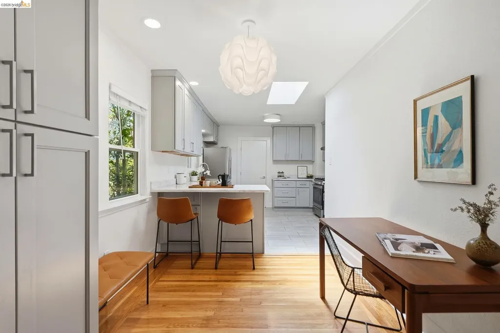 3142 Maxwell Avenue Oakland CA 94619