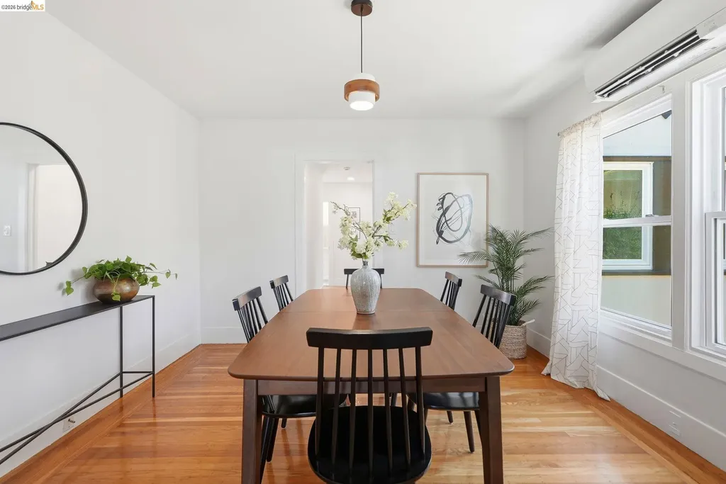 3142 Maxwell Avenue Oakland CA 94619