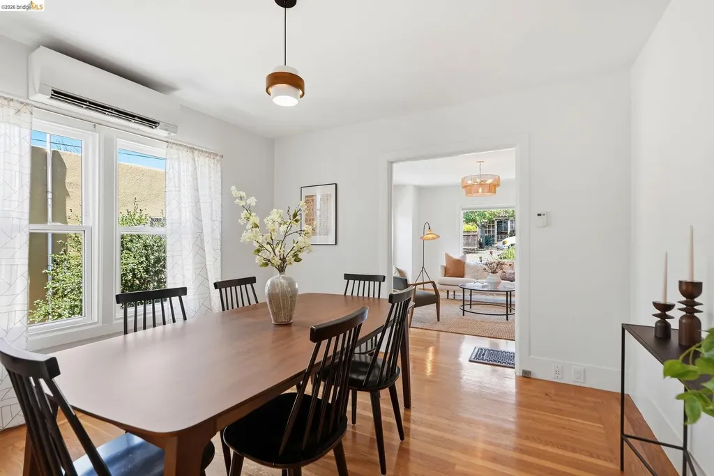 3142 Maxwell Avenue Oakland CA 94619
