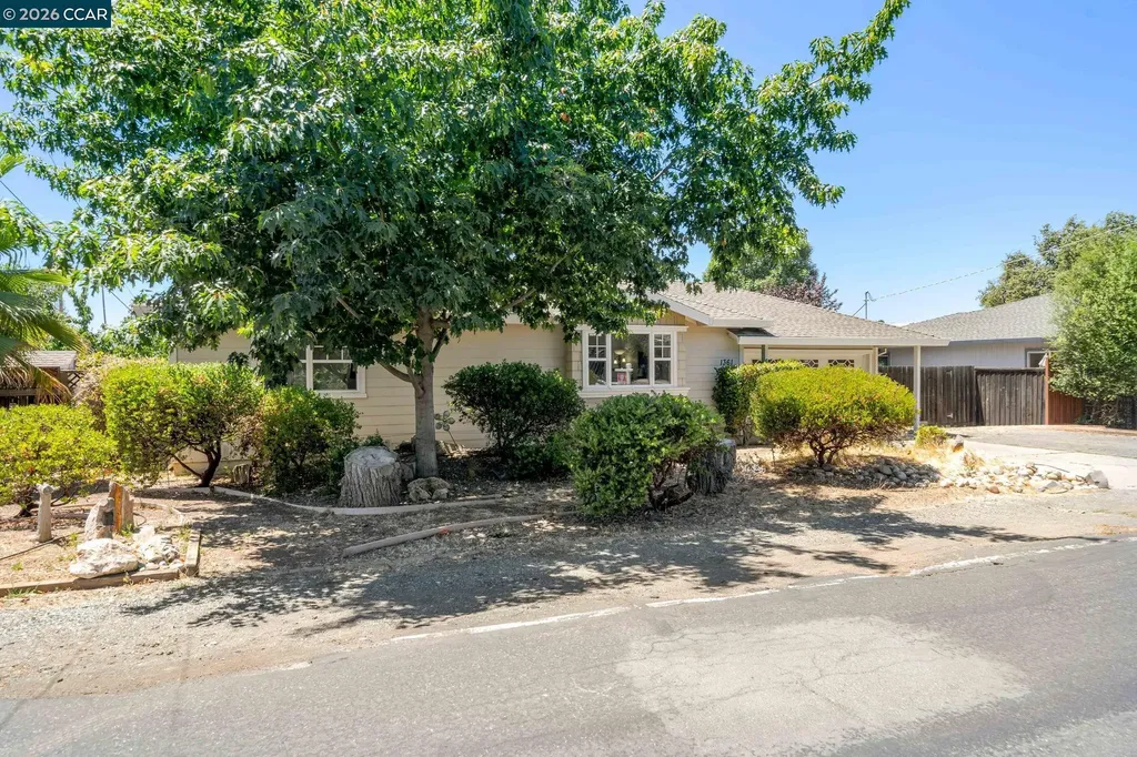 1361 La Vista Avenue Concord CA 94521