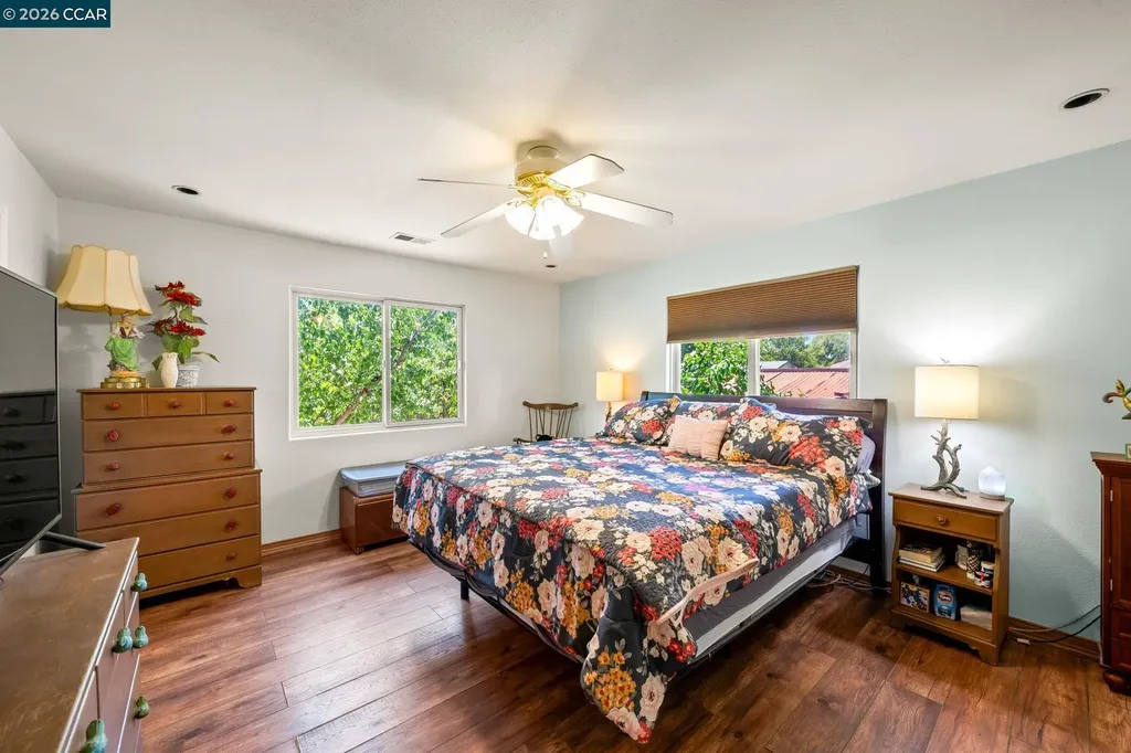 1361 La Vista Avenue Concord CA 94521