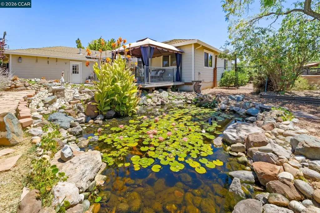 1361 La Vista Avenue Concord CA 94521